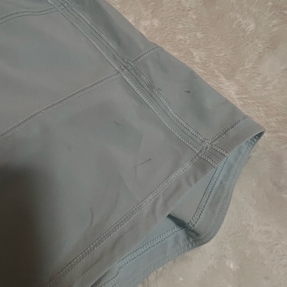 Lululemon Size 2 Powder Blue Pace Rival Skirt - Picture 9 of 9